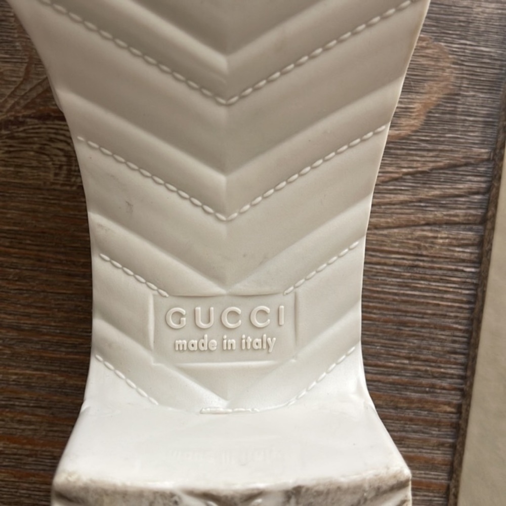 GUCCI Cream Rubber Slide Sandal 39 - Picture 6 of 8